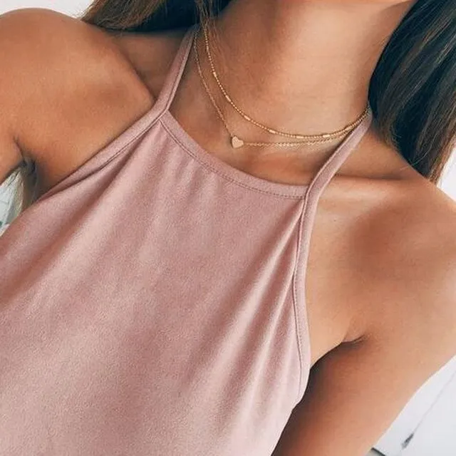 Vintage Brass Double-Layer Heart Pendant Choker Necklace for Women – Minimalist Versatile Collarbone Chain, Retro Layered Jewelry with Delicate Heart Charm, Copper-Toned Gift for Her